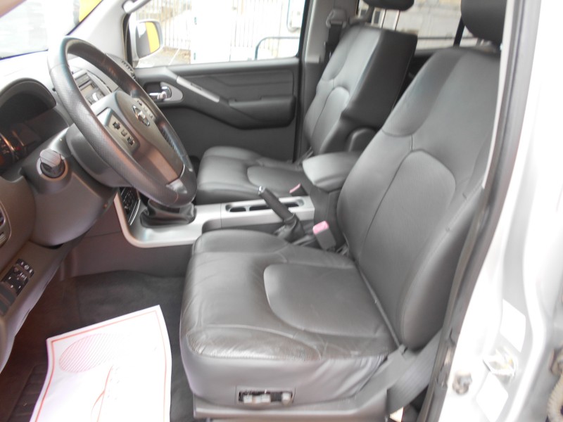 NISSAN PANTHFINDER 7 PLAZAS  SE 4X4  2.5 DCI 174CV