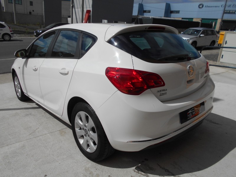 OPEL ASTRA 1.6 CDTI 110CV SELECTIVE OPEL ASTRA 1.6 CDTI 110CV SELECTIVE