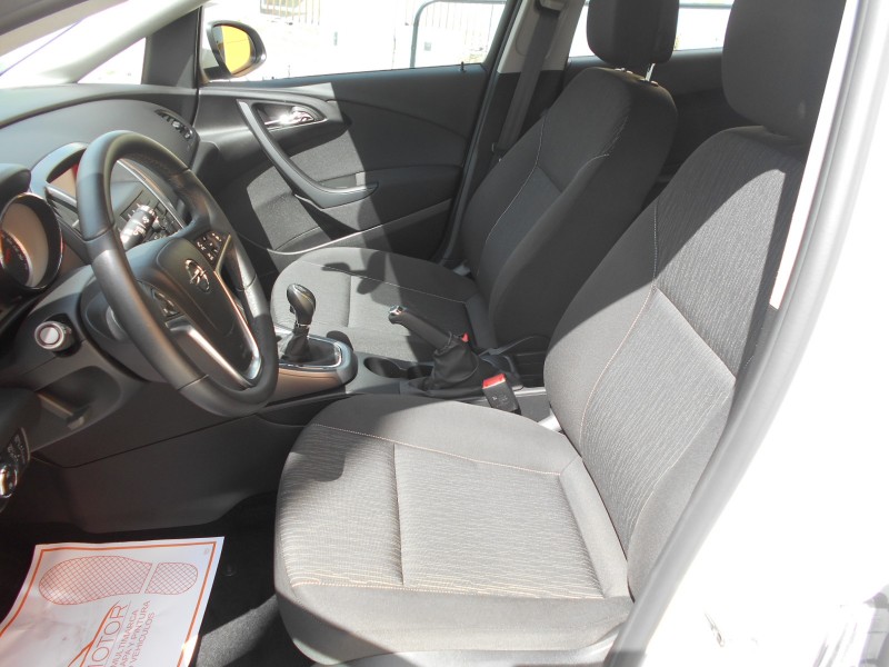 OPEL ASTRA 1.6 CDTI 110CV SELECTIVE OPEL ASTRA 1.6 CDTI 110CV SELECTIVE