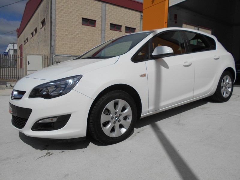 OPEL ASTRA 1.6 CDTI 110CV SELECTIVE OPEL ASTRA 1.6 CDTI 110CV SELECTIVE