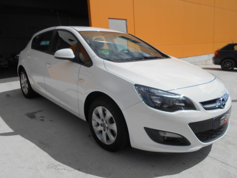 OPEL ASTRA 1.6 CDTI 110CV SELECTIVE OPEL ASTRA 1.6 CDTI 110CV SELECTIVE