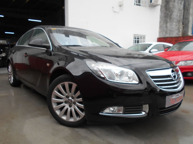 OPEL INSIGNIA 2.0 CDTI 130 COSMO NAVI-BIXENON-LEDS-FULL