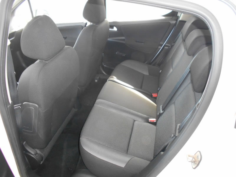 PEUGEOT 207 1.4 HDI 70