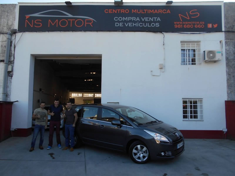 PEUGEOT 5008 1.6 HDI 115CV 7 PLAZAS FULL