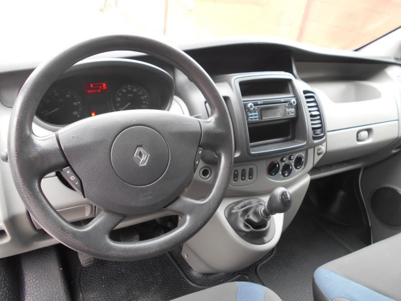 RENAULT TRAFIC 2.0 DCI 115