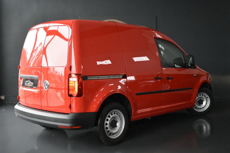 VOLKSWAGEN CADDY PROFESIONAL FURGON 2.0 TDI 75 BMT NACIONAL - UNICO PROPIETARIO - IVA DEDUCIBLE
