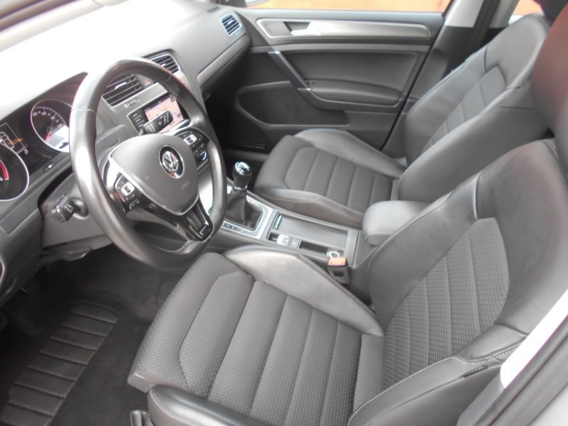 VOLKSWAGEN GOLF VII 2.0 TDI 150 SPORT