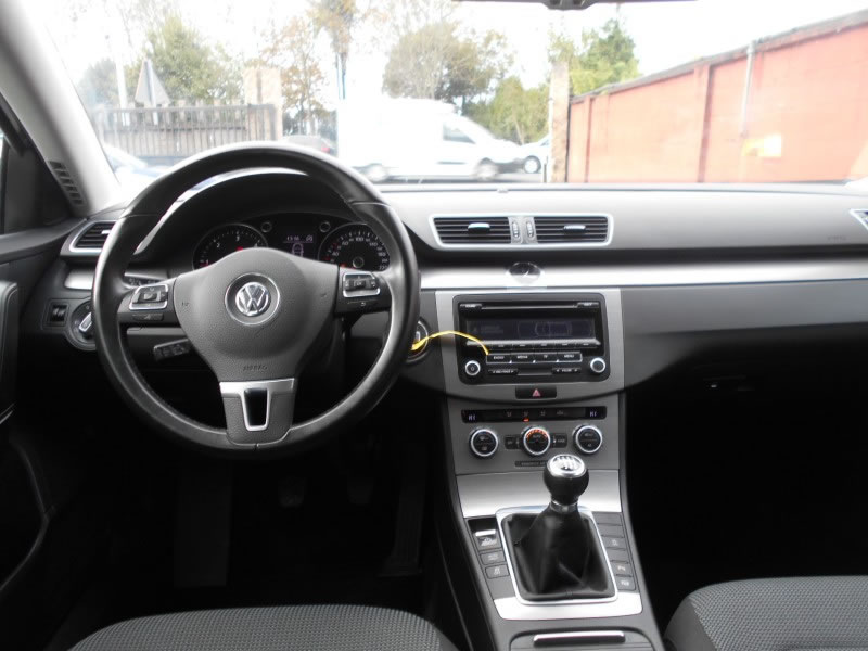 VOLKSWAGEN PASSAT 2.0 TDI 140CV BIXENON-LEDS