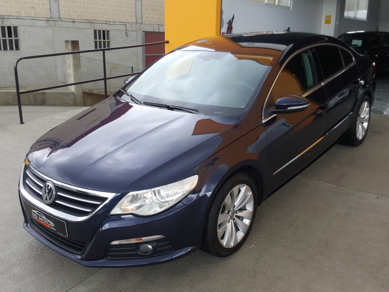 VOLKSWAGEN PASSAT CC 5 PLAZAS 2.0 TDI 140CV HIGHLINE VOLKSWAGEN PASSAT CC 5 PLAZAS 2.0 TDI 140CV HIGHLINE