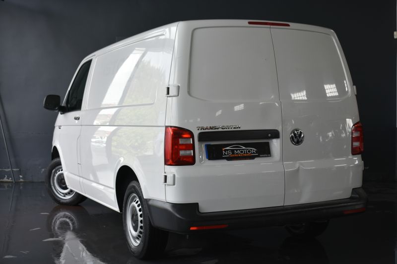 VOLKSWAGEN TRANSPORTER FURGON 2.0 TDI 102CV BMT