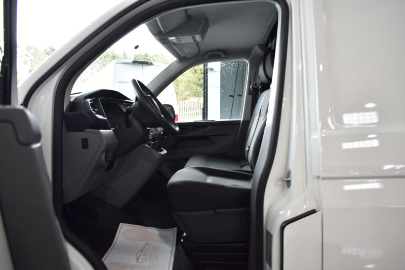 VOLKSWAGEN TRANSPORTER  FURGON BATALLA CORTA 2.0 TDI 110CV 